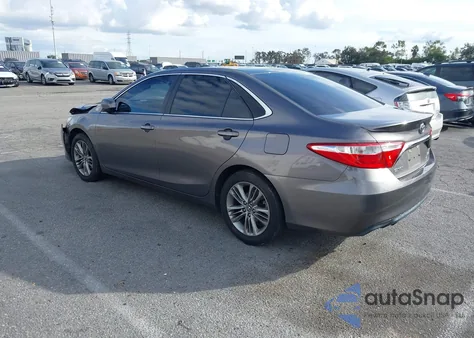 2017 Toyota Camry Se z USA, uszkodzony, nr VIN 4T1BF1FK4HU327040